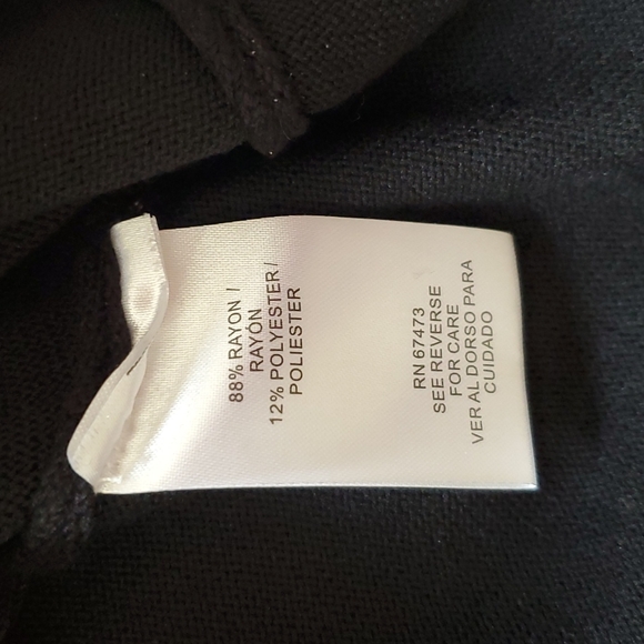 Dress - Picture 3 of 3